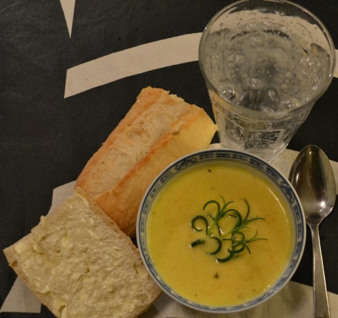 morotssoppa med lime o rosmarin