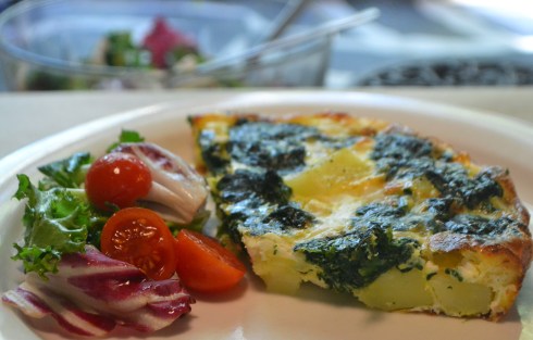 ugnsomelett m potatis, spenat o feta
