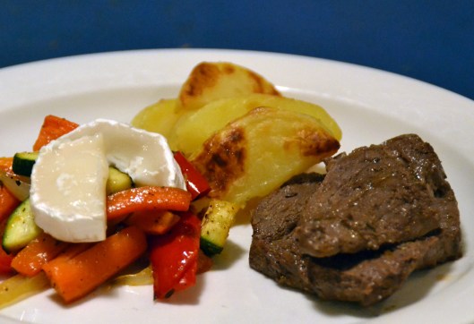 älgbiff m ugnsgrönsaker