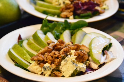 päronsallad m ädelost o valnötter