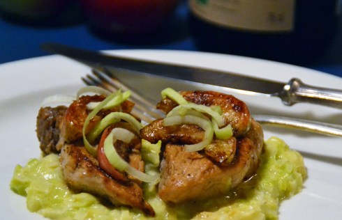 fläskytterfilé m äpple o gräddstuvad purjo