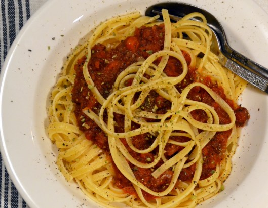 pastasås m bacon o ugnsrostad tomat