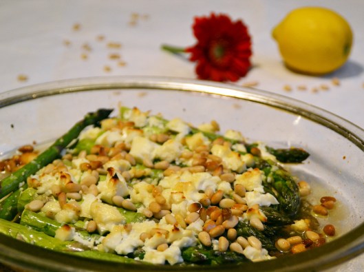 ugnsrostad sparris m feta