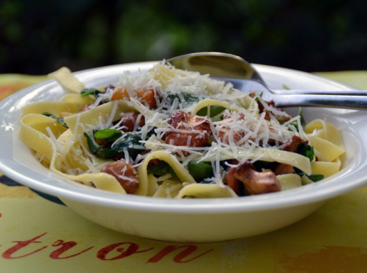 pasta m kantareller & spenat